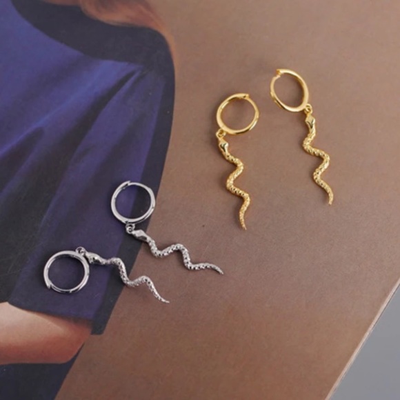 🐍 Insta 18K gold plated snake earrings - Picture 4 of 9